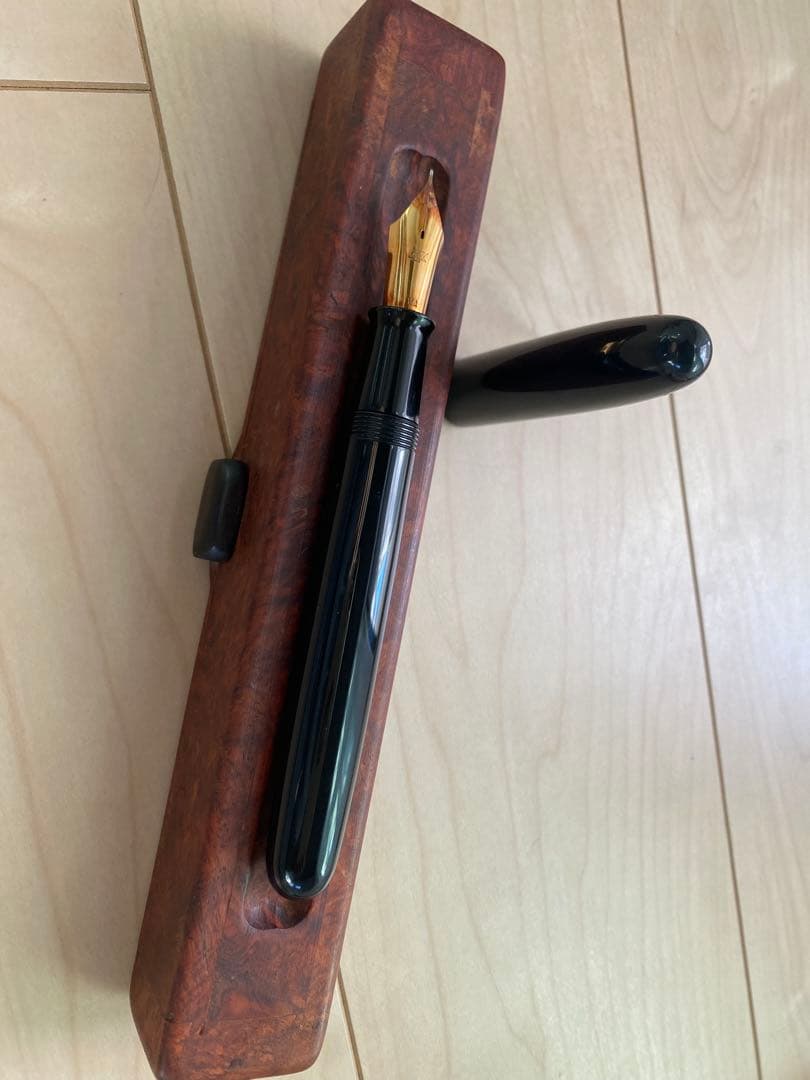 【v494v】フルハルター 10周年記念モデル 万年筆