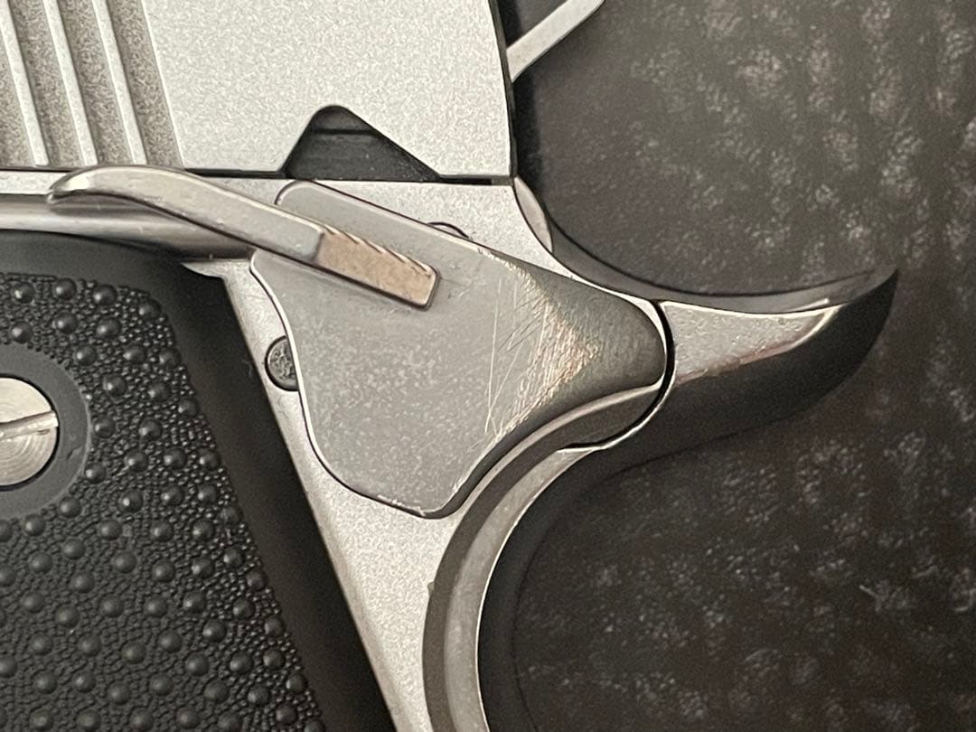 【作動】東京マルイ　V10ウルトラコンパクト　予備マガジン付き【快調】