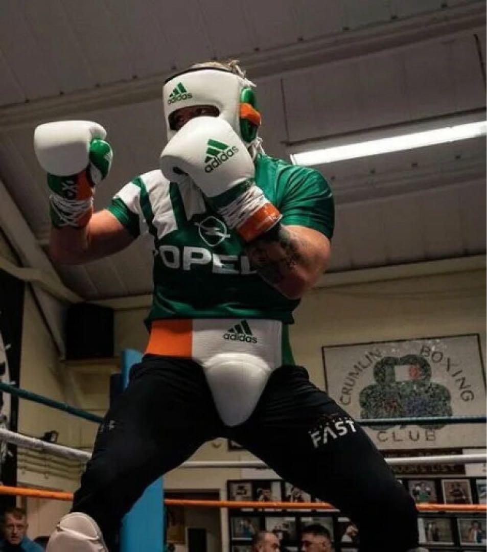 アディダス　ヘッドギア　限定モデル