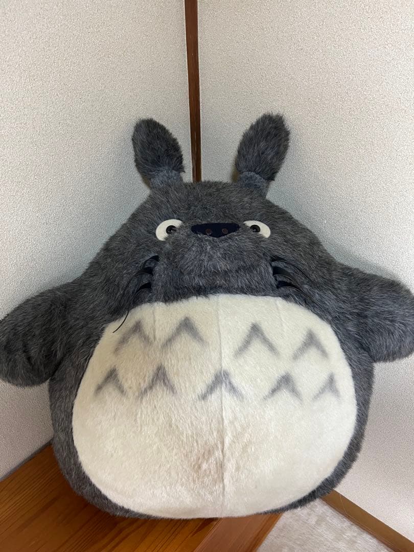 トトロ 巨大ぬいぐるみ
