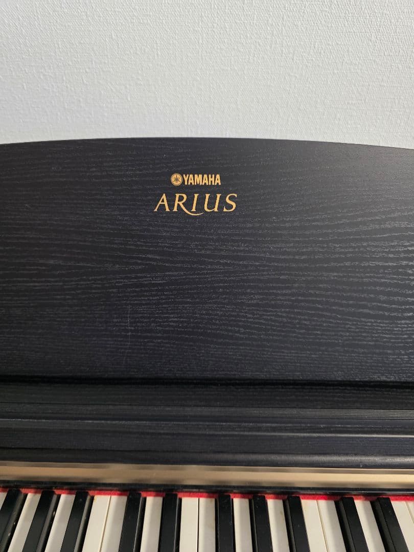 Yamaha Arius ブラック 電子ピアノ 椅子付き