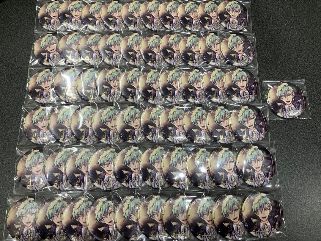 亥清悠　8周年缶バッジ