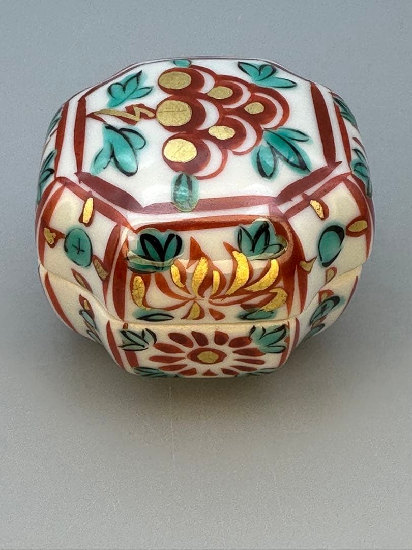 茶道具　香合　真葛香斎　赤絵四入角