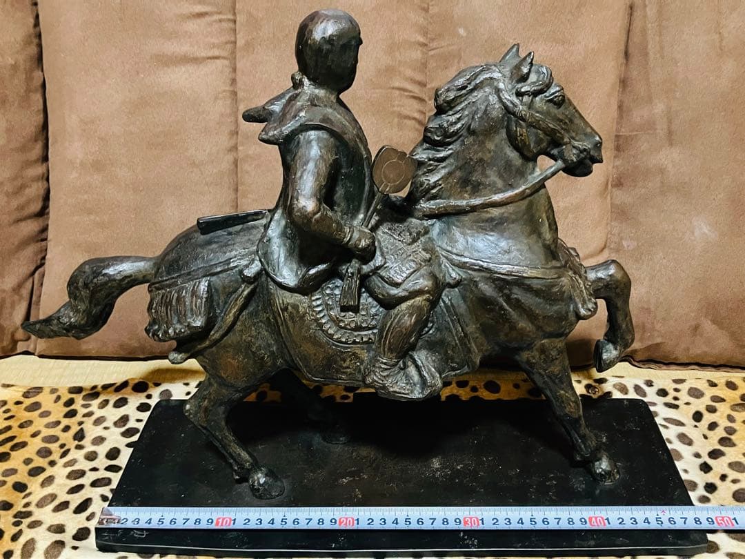上杉謙信 銅像 置物 ブロンズ 金属製 馬 レトロ 戦国武将 武士 鎧 兜 武具
