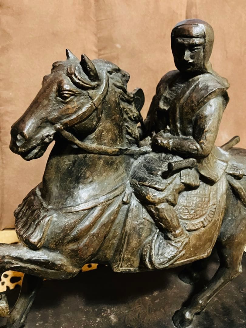 上杉謙信 銅像 置物 ブロンズ 金属製 馬 レトロ 戦国武将 武士 鎧 兜 武具