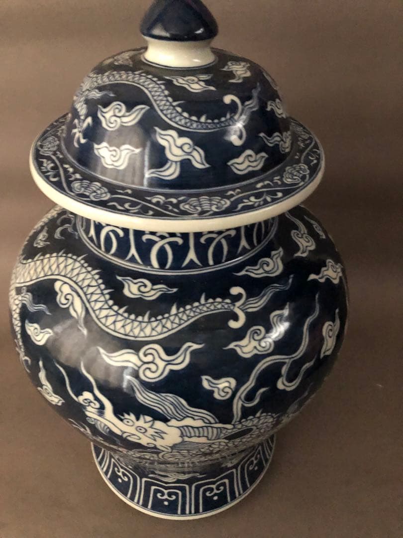 中国骨董　古美術　大明嘉靖年製　青花五爪龍紋壺、花瓶