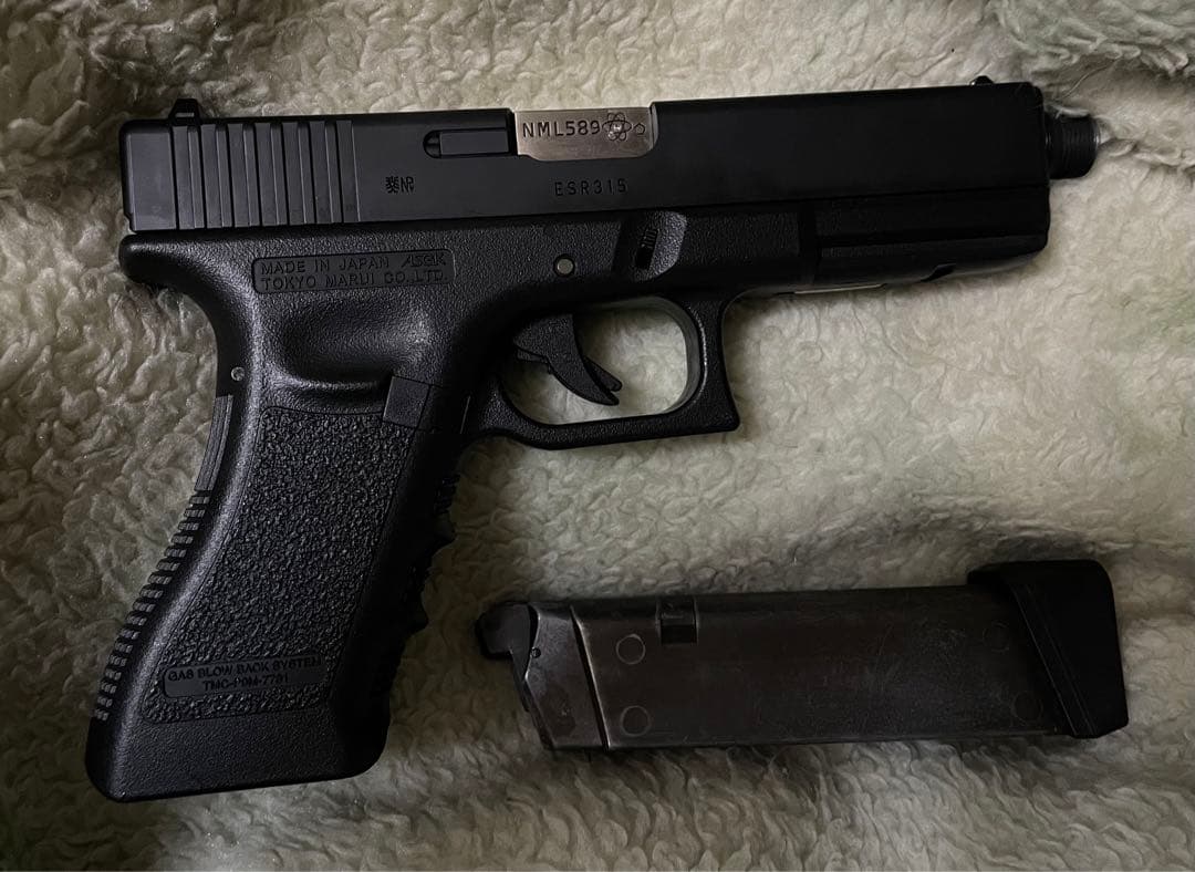 グロック  18c ガスガン　アウターバレルメタルカスタム