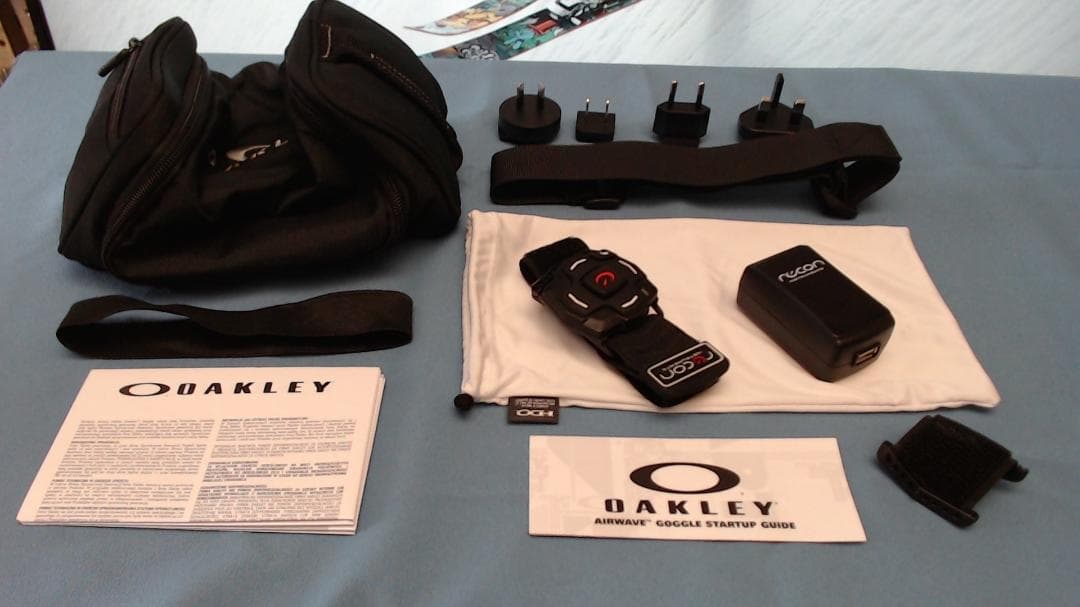 無言購入歓迎！　ディスプレイ内蔵ゴーグル OAKLEY AIRWAVE 1.5