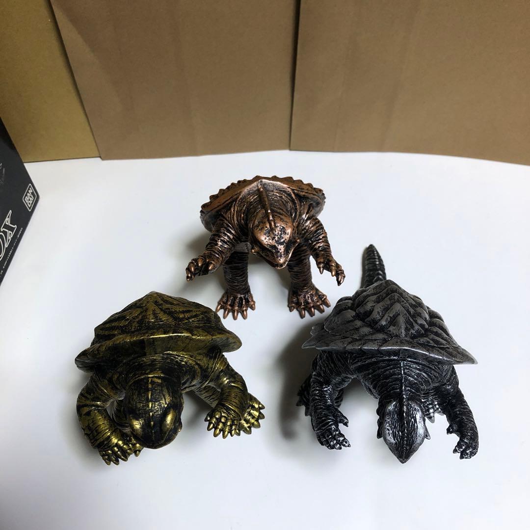 ムービーモンスターシリーズ 劇場公開記念HMV限定 金・銀・銅ガメラBOX