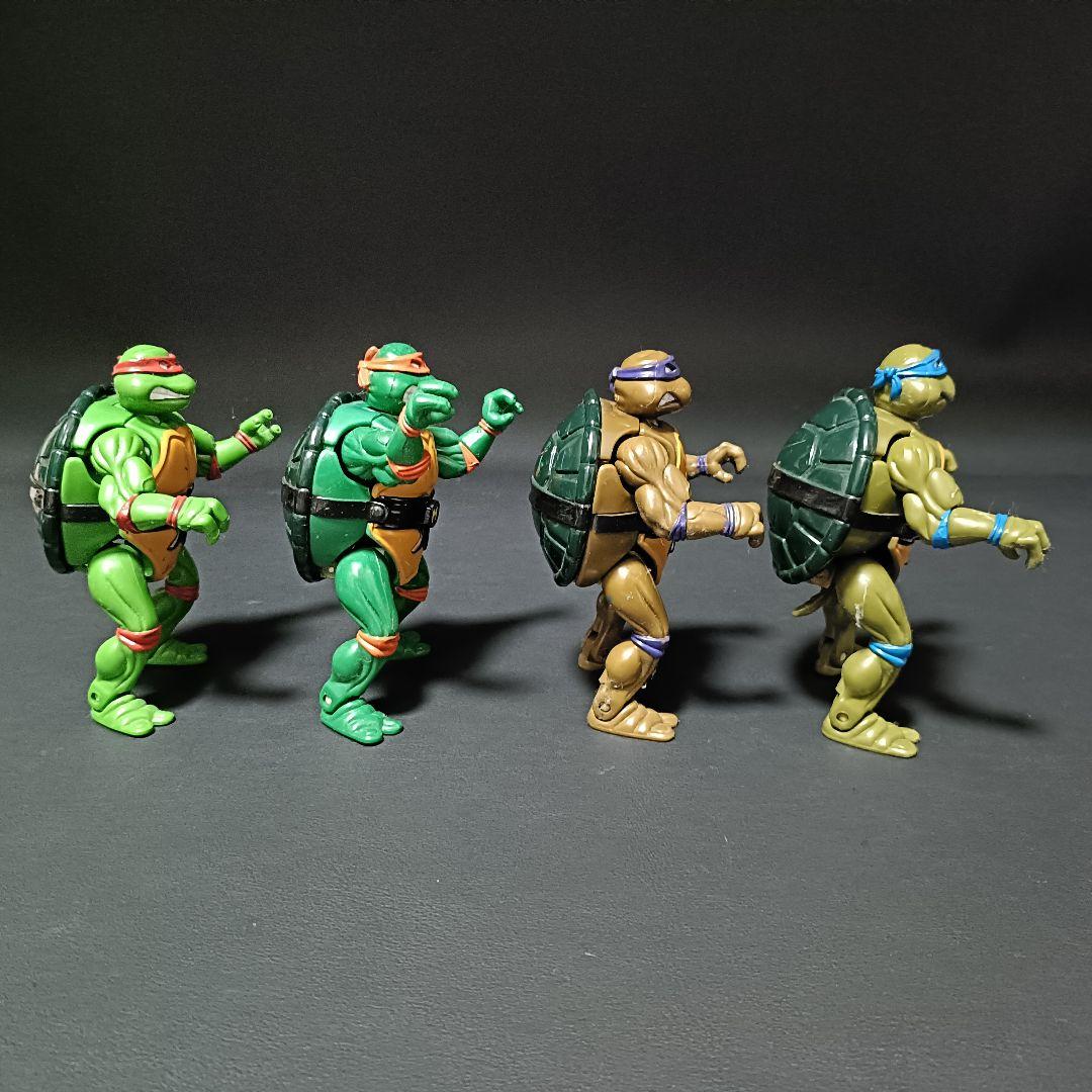 ミュータント・タートルズ 変形フィギュア 4体セット