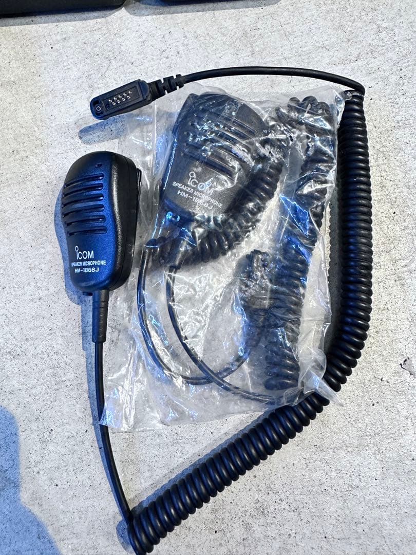 デジタル簡易無線機　車載型 ハンディマイク付き ICOM
