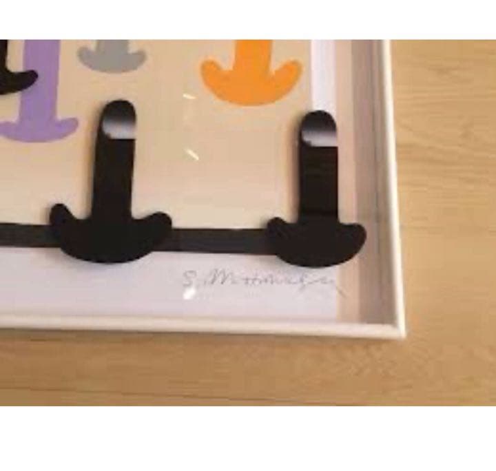 元永定正　半立体作品　『くろいかたちはういている』(黒い形は浮いている)1987