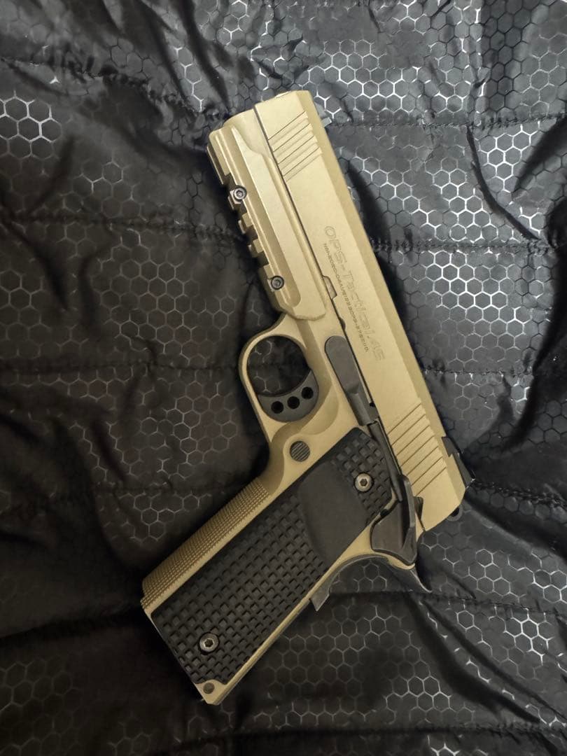 東京マルイ　デザートウォーリア　予備マガジン2本付き