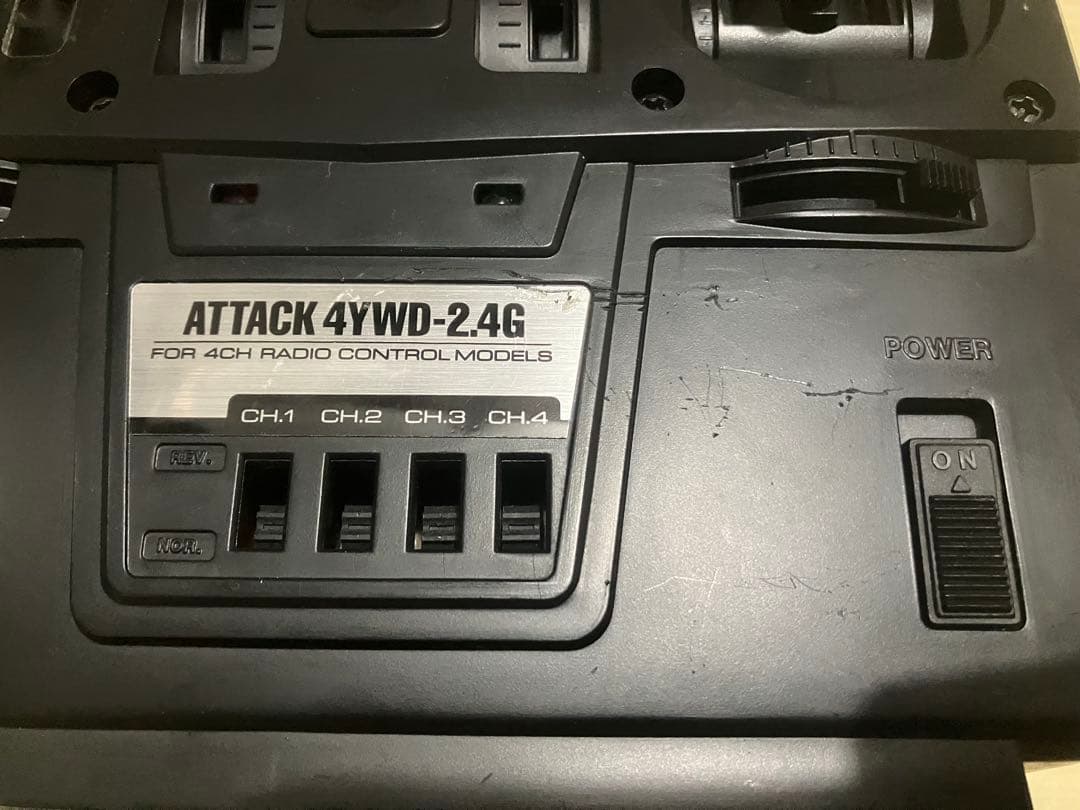 タミヤ フタバ ATTACK 4WD-2.4g 4チャンネル プロポ