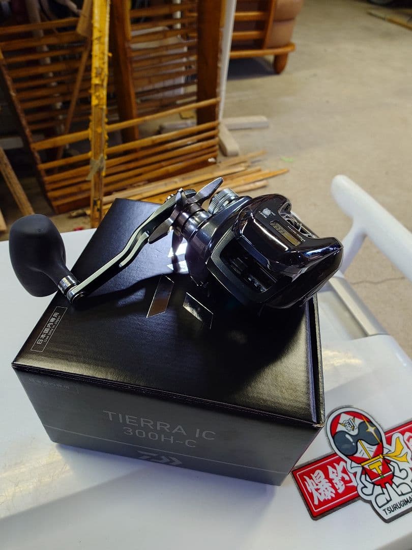 25 TIERRA IC 300H-C ベイトリール