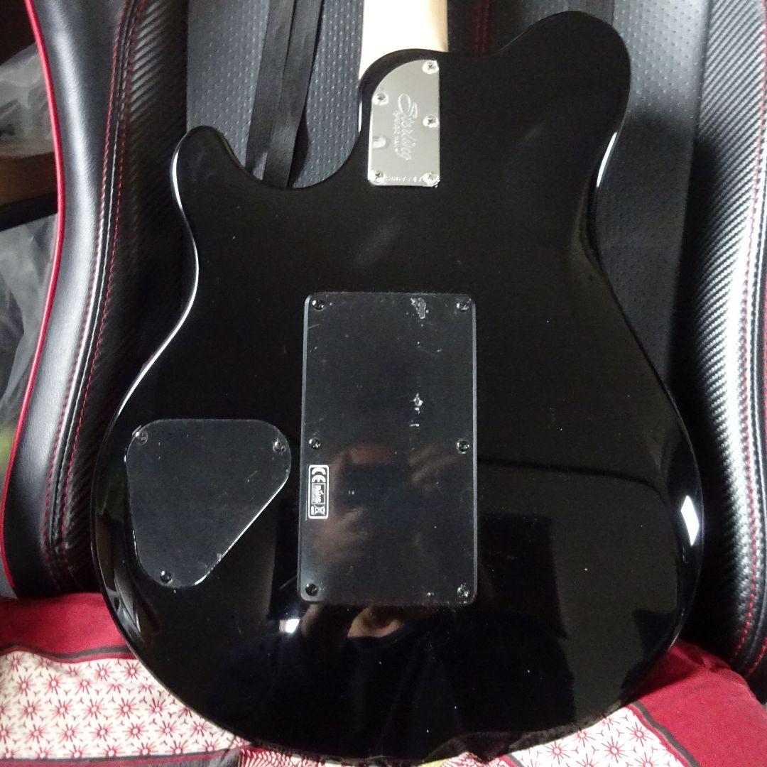 Sterling by musicman　AX40　日本限定　PINK