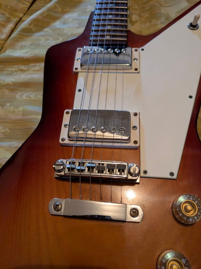 H*e様 HOLLY　エレキギター エクスプローラータイプ 希少品 早いもの勝ち