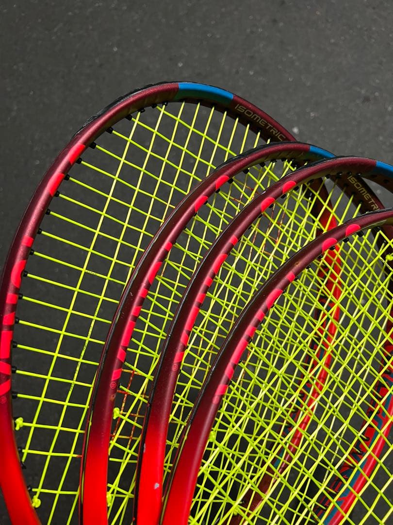 YONEX VCORE 98 ラケット 4本セット