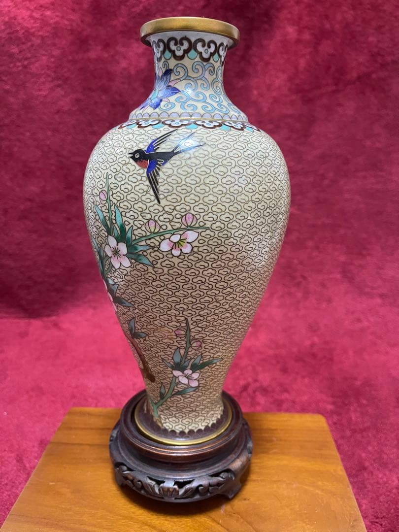 中国琺瑯花図紋瓶 （銅）