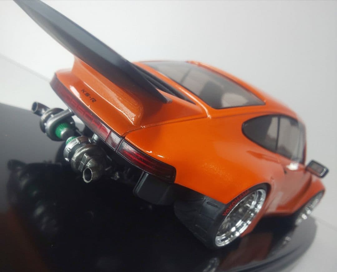 〓1/18スケール〓ポルシェ911ターボ〓ダイキャストモデル〓オレンジ〓新品〓