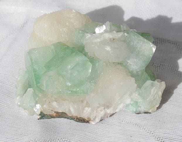グリーンアポフィライト/ホワイトスティルバイト・原石ga11
