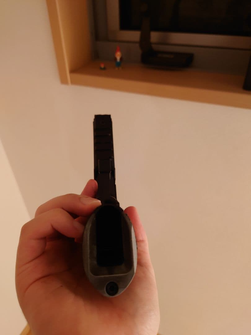 東京マルイ STRIKE WARRIOR ストライクウォーリア ガスガン