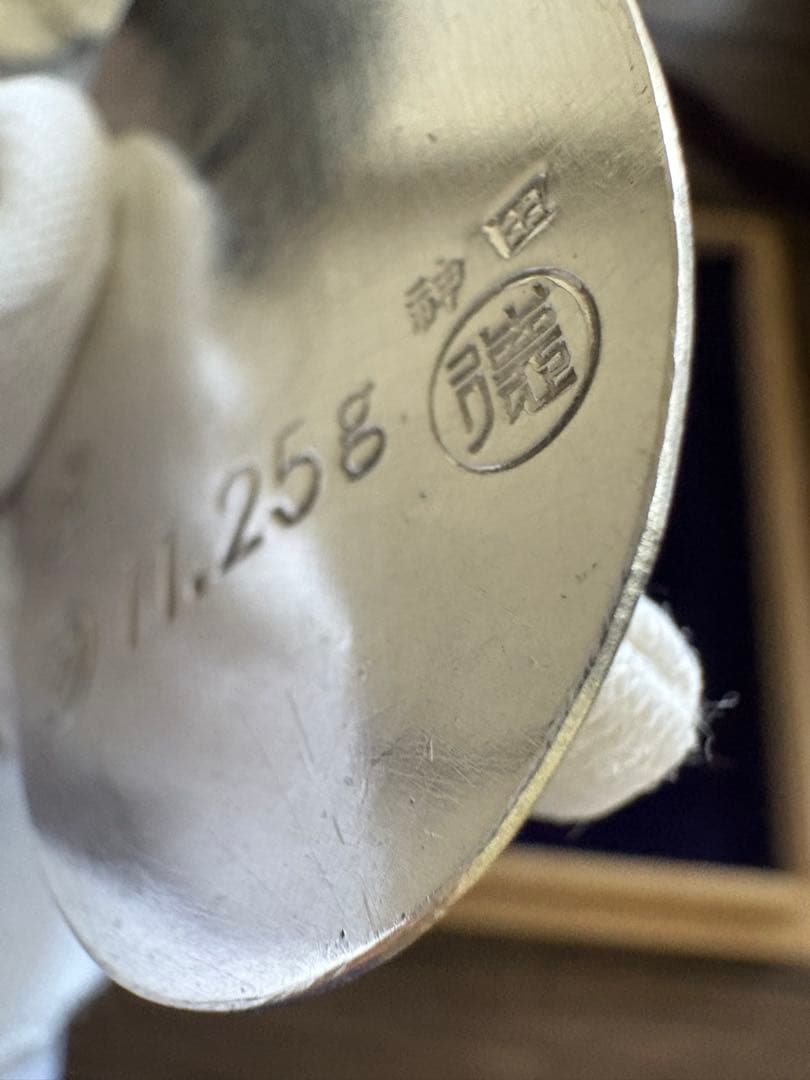 徳力小判　純銀製 楕円形金属製品 11.25g 木箱入り