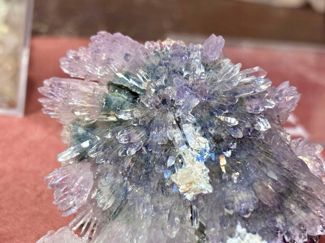 【希少】フラワーアメジスト 菊の華(ブラジル産) 原石 アメジスト