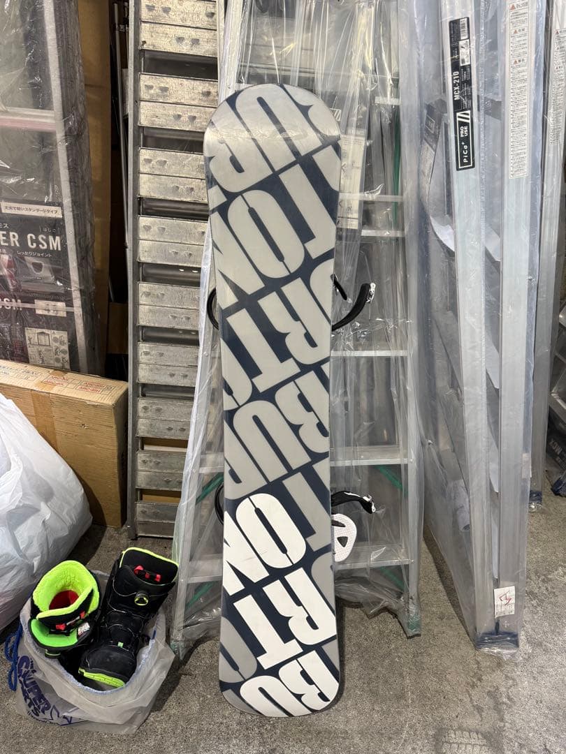 ミンティア　バートン　クラッシュ　＋ 靴