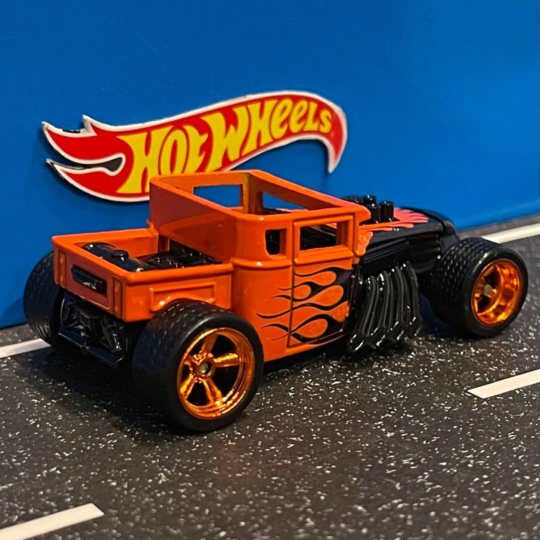 ホットウィール ボーンシェイカー ガレージ オレンジ