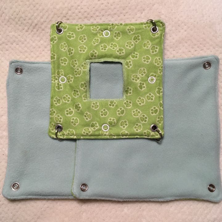 モモンガハウス(足跡柄グリーン)  春(冬)秋仕様  1750円