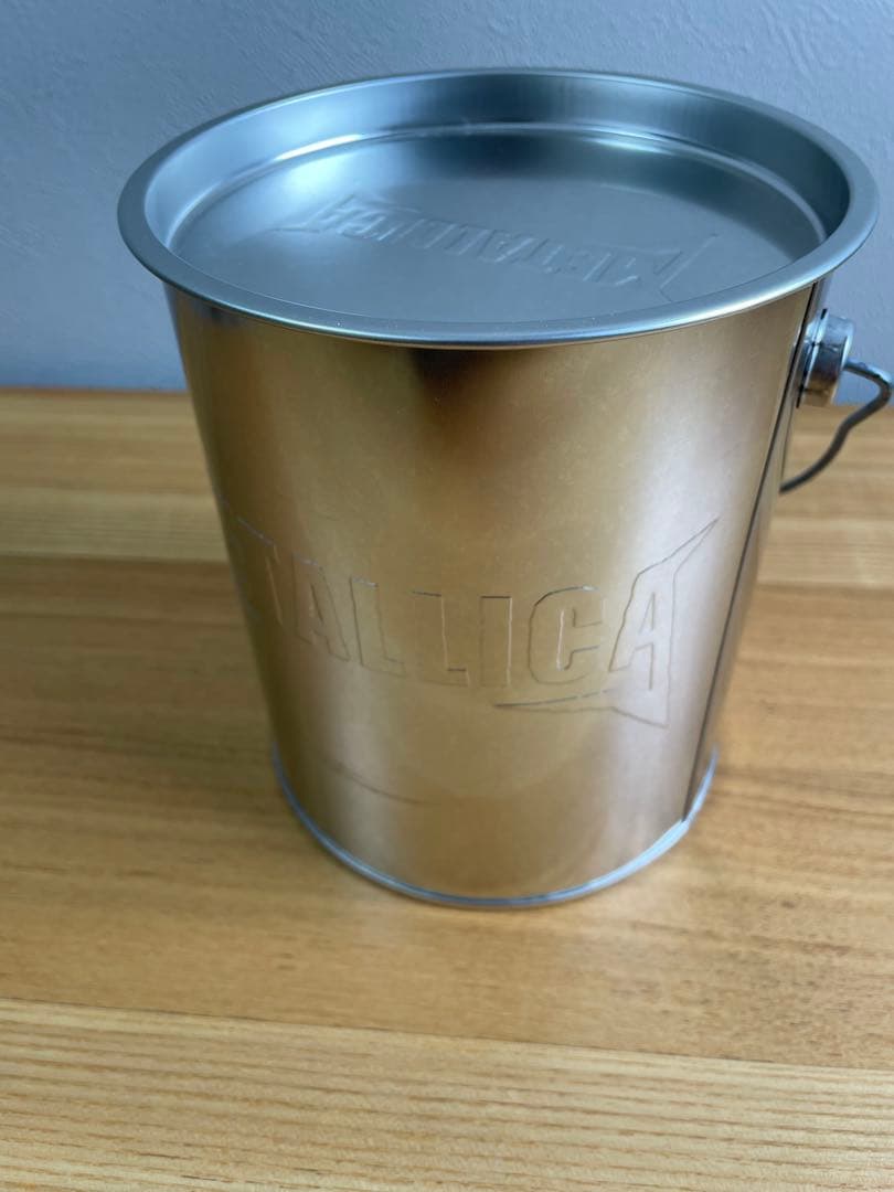 llica メタリ缶　セイントアンガー　限定生産グッズ