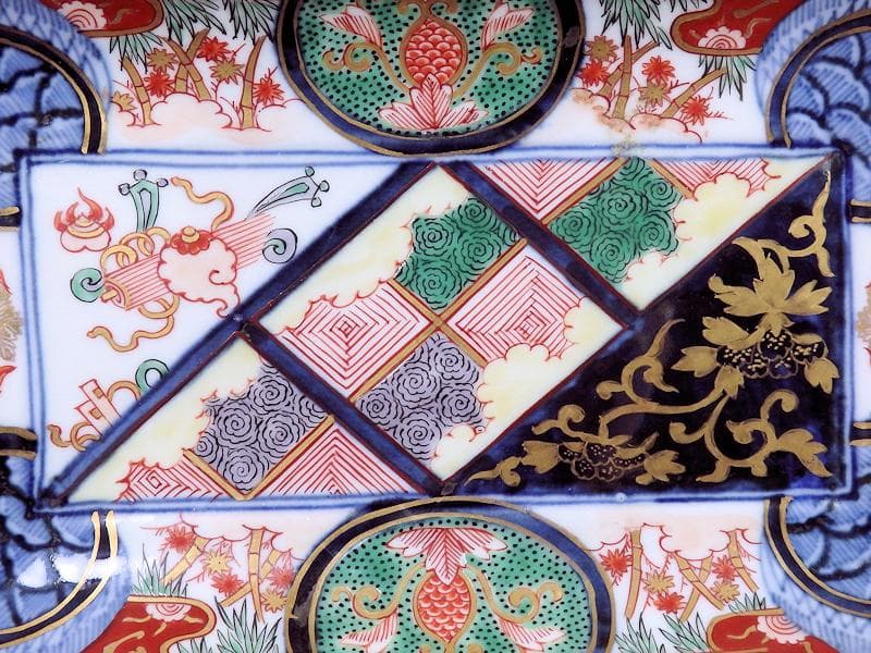 大聖寺伊万里　金襴手　宝尽くしに鳳凰　石畳紋の図　長皿　1296AS-DCn