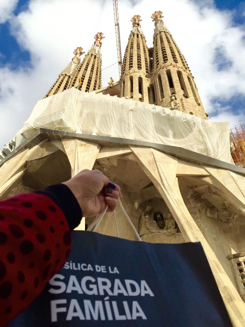 サグラダファミリア買付け❤️パークグエル 赤い木製ヨーヨー★日本未入荷/新品レア