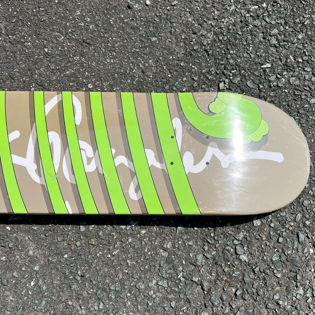 限定400個　未開封　KAWS×KROOKED　カウズ　スケートボード　デッキ