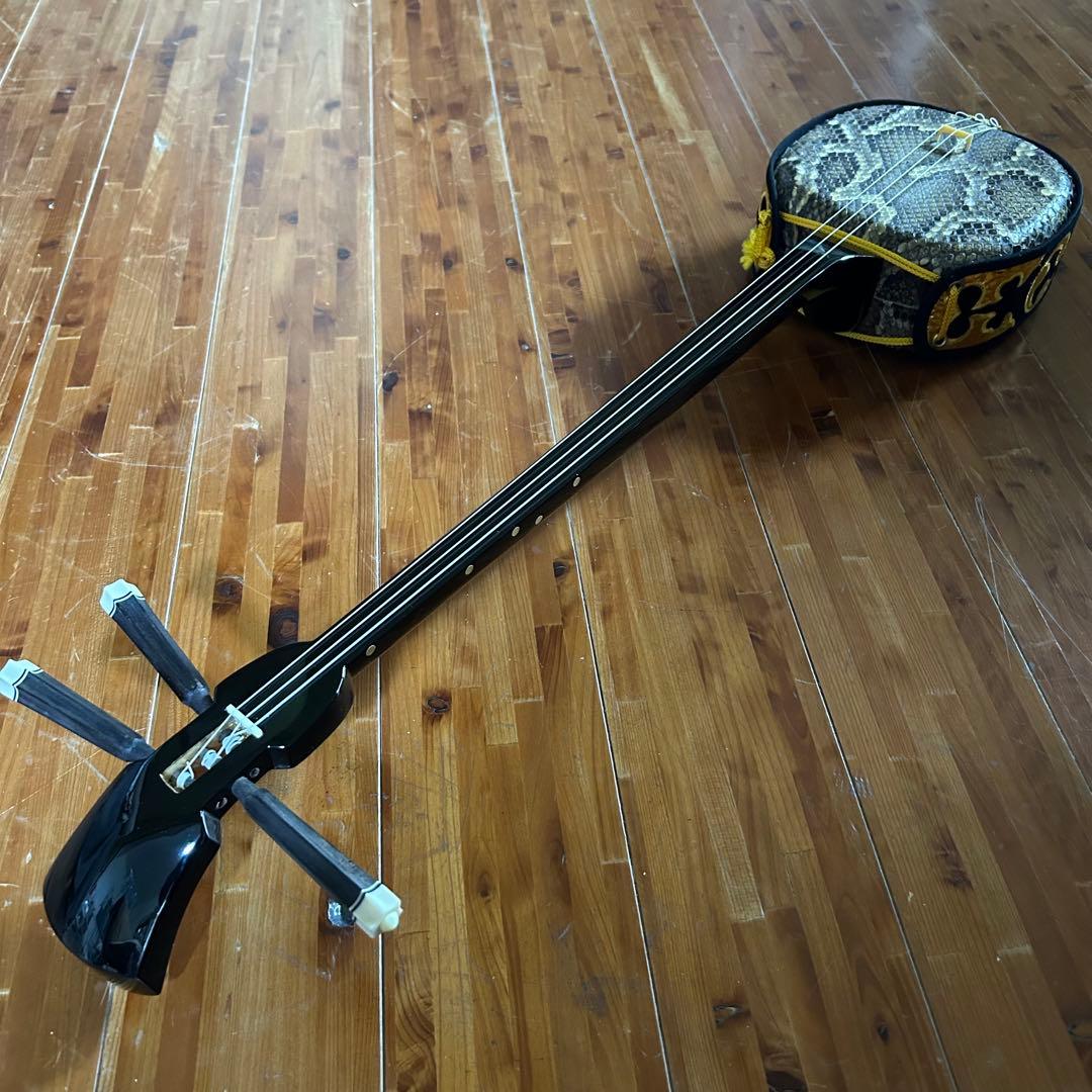 ◼️宮古島より◼️美品本皮三線③◼️沖縄◼️初心者◼️サンプル音源365日の紙飛行機◼️良音