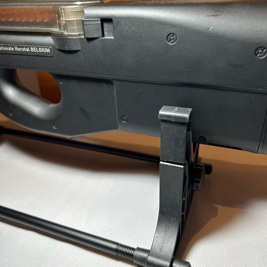 [S&T] P90TR BK 電動ガン スタンド付き。