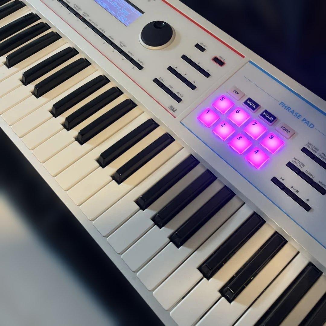 Roland JUNO-DS White 61鍵