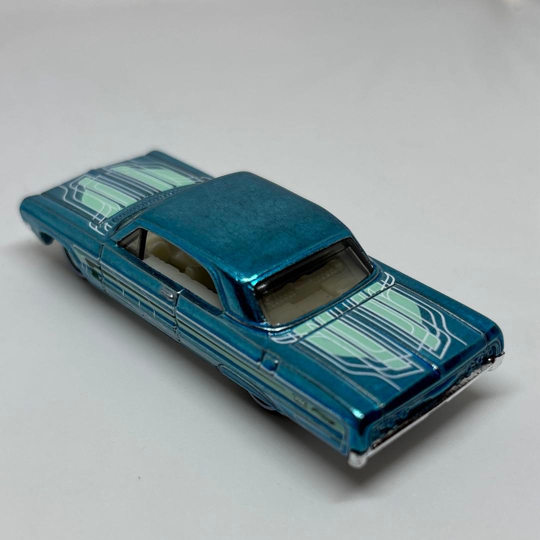 ミニカー Hotwheels STH 64 IMPALA