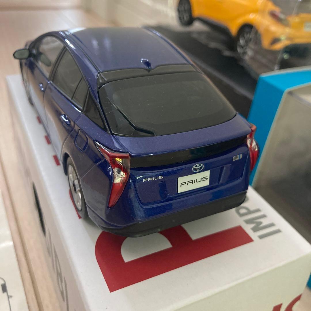 TOYOTA トヨタカラーサンプル プリウス プリウスα CH-R アクア
