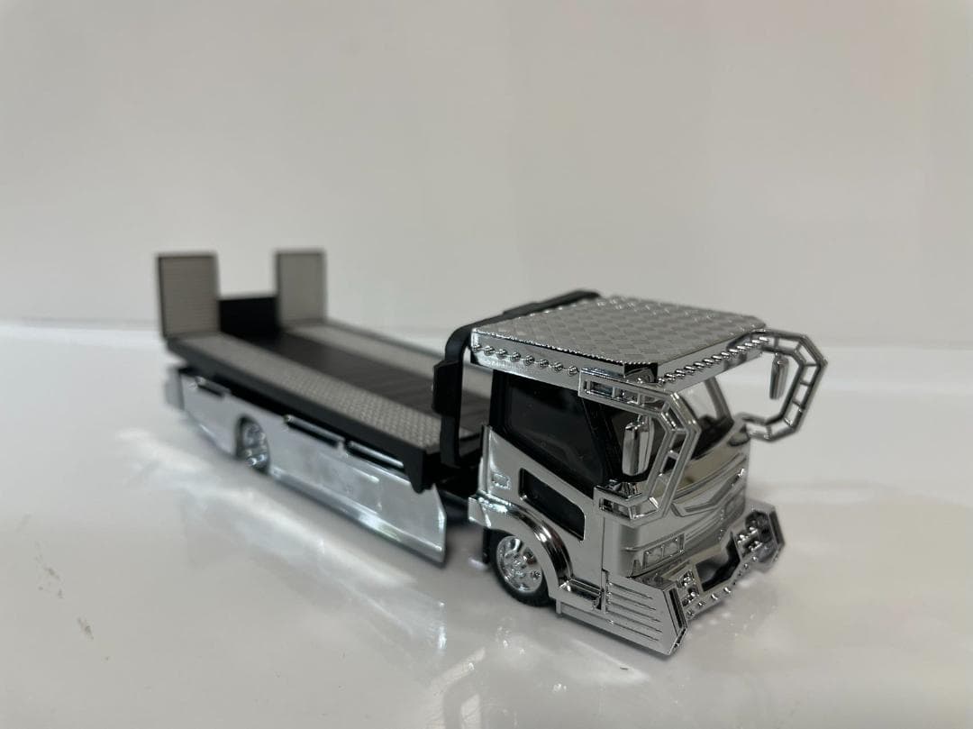 14R-007 MT 1/64 トレーラー Dekotora Silve