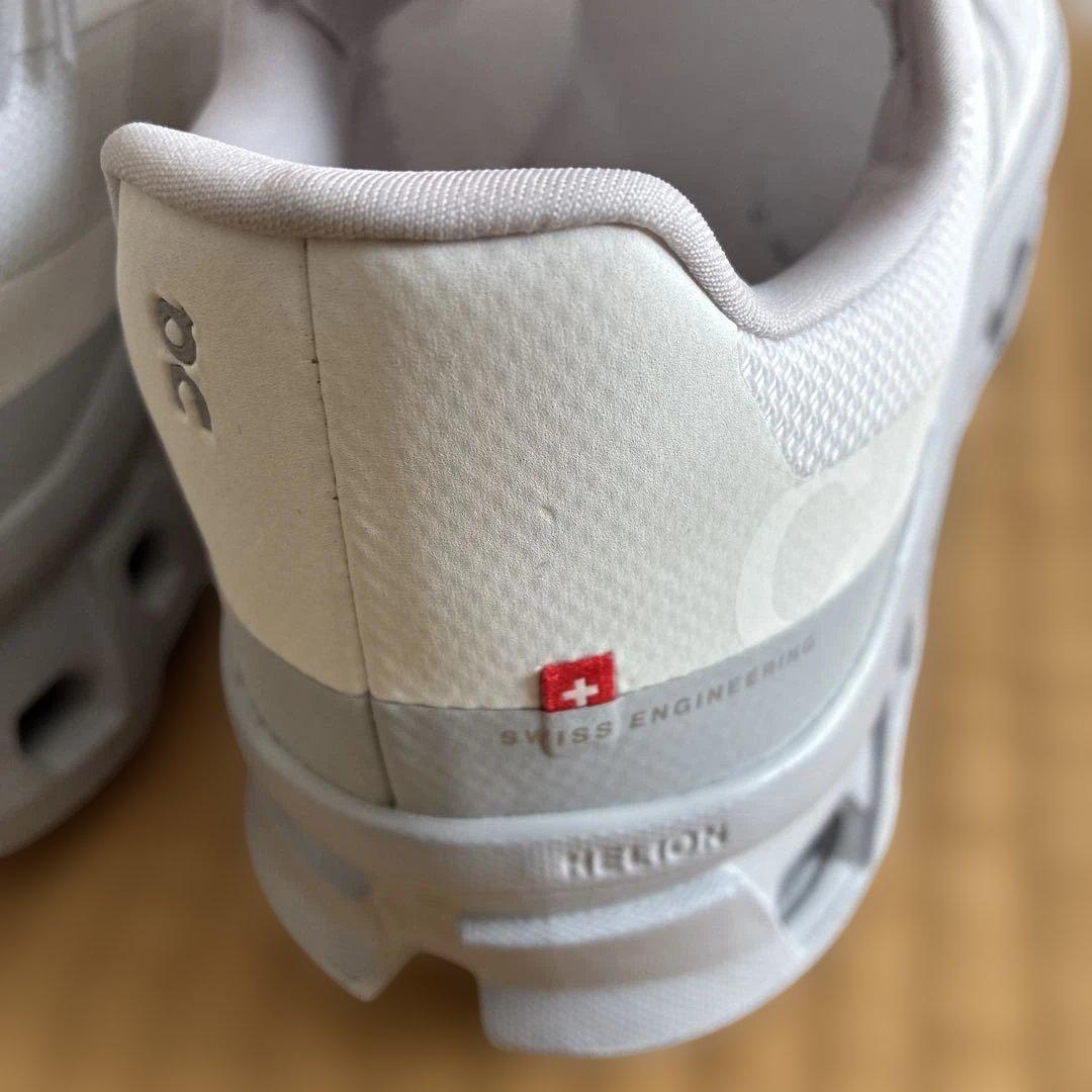 オン　クラウドモンスター　27.5センチ