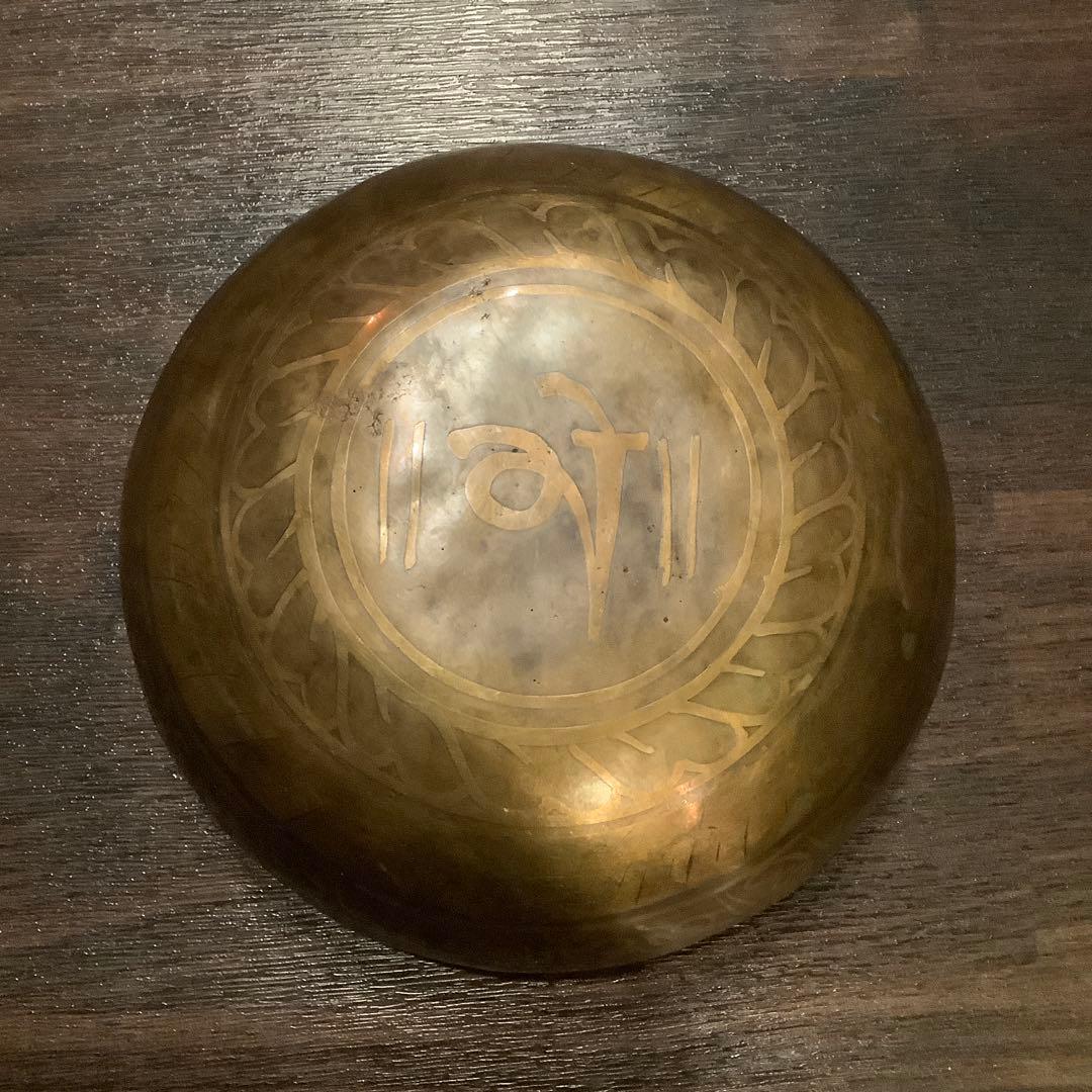 No52 チベット産 シンギングボウル 新品 チベタンボウル 16cm 仏陀顔