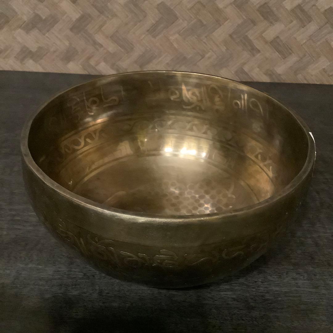 No52 チベット産 シンギングボウル 新品 チベタンボウル 16cm 仏陀顔