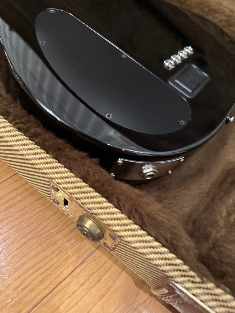 Carvin エレキベース 4弦 ブラック