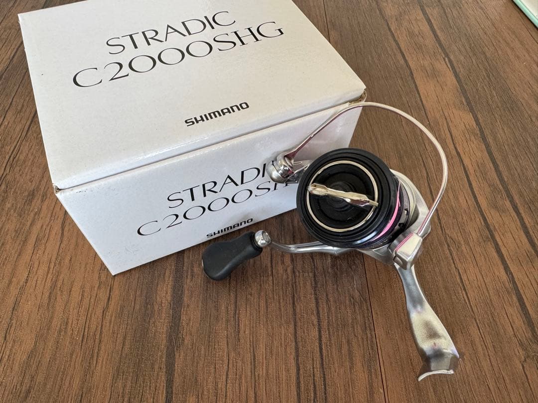 リール SHIMANO STRADICC2000SHG