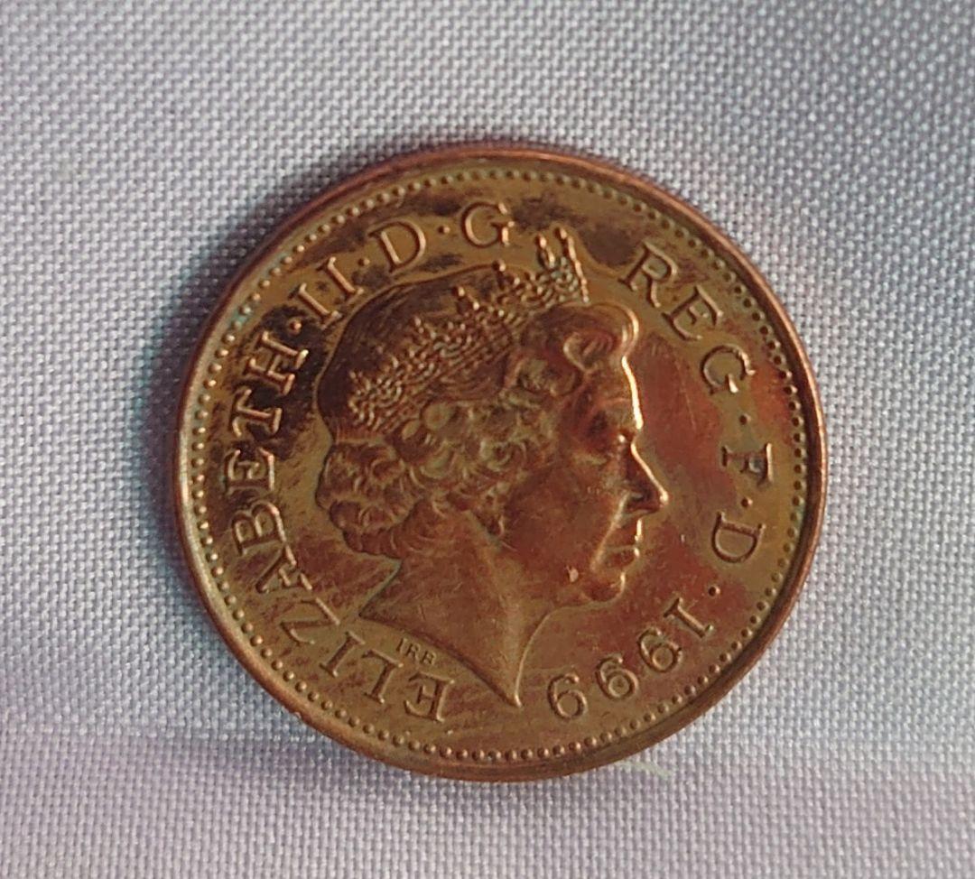 エリザベス女王１ペ二ー