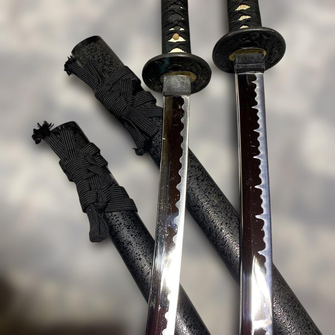 激安模造刀大小２本 黒柄 雲龍楕円鍔 黒梨地鞘