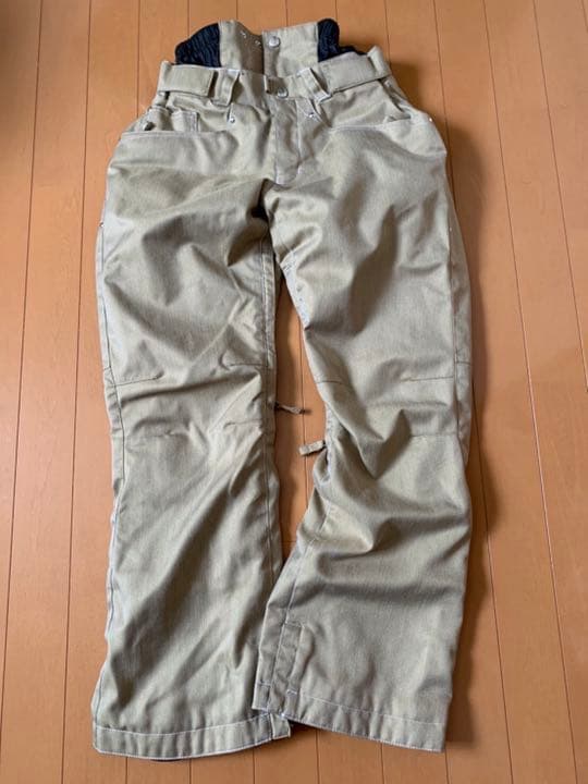 値下げしました【美品】レディーススノーボードウェア上下セット