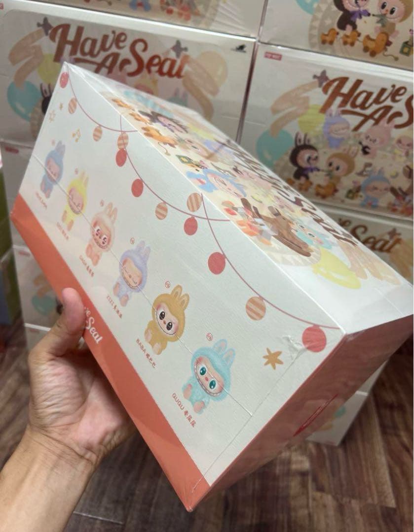 POPMART ラブブ　ハブアシート　have a seat アソートボックス
